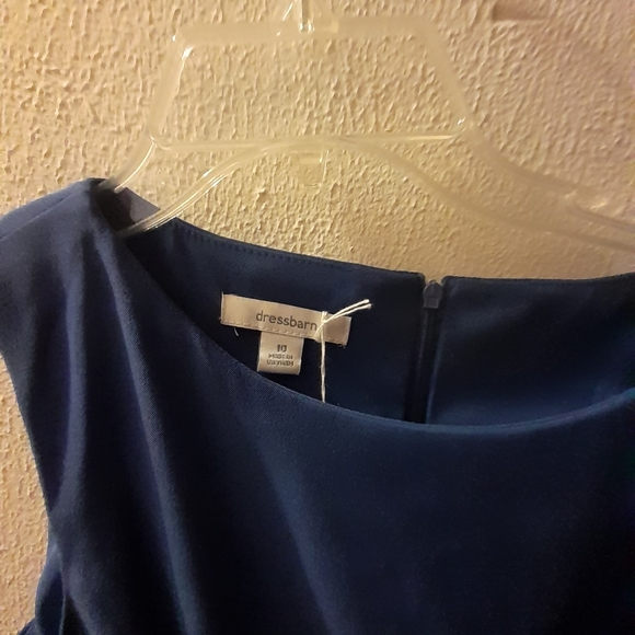 Clothes - Picture 4 of 4